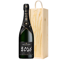 Buy & Send Moet And Chandon Grand Vintage 2016 Extra Brut Champagne 75cl In Pine Gift Box
